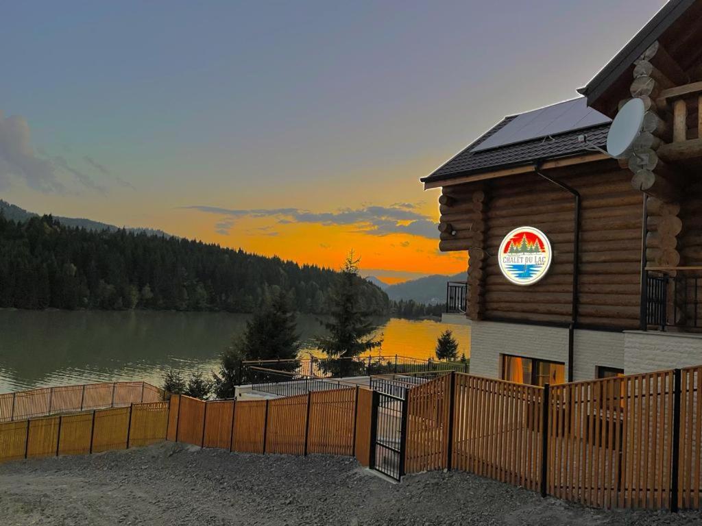 Chalet Du Lac Colibita Exterior photo